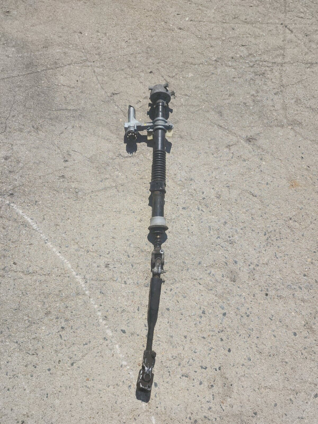 Volvo 240 Ignition Lock Cylinder OEM 1330535 w/ Steering Column