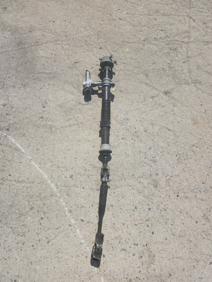 Volvo 240 Ignition Lock Cylinder OEM 1330535 w/ Steering Column
