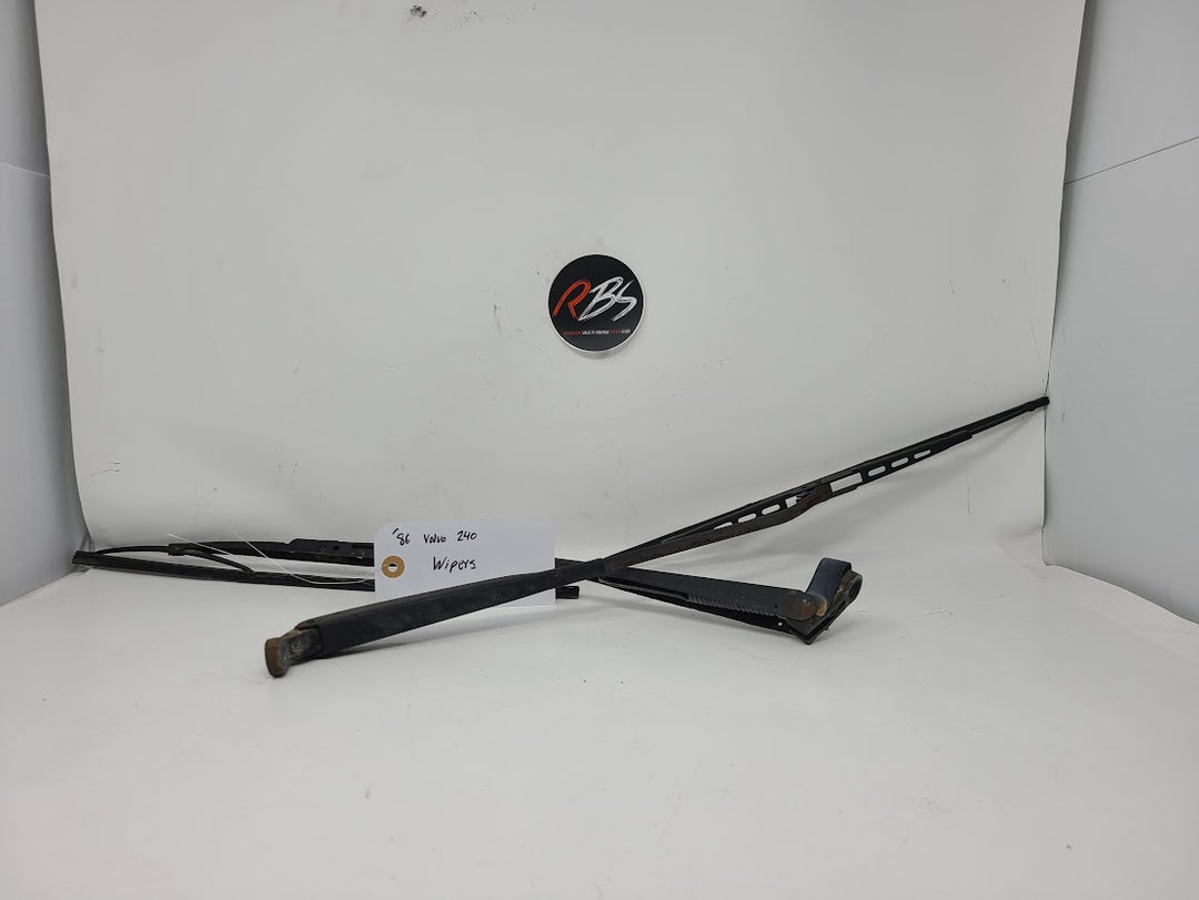 Volvo 1986 240 Wiper Arms