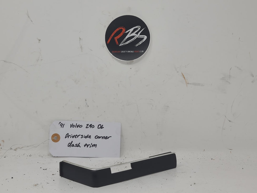 Volvo 1991 240 Driverside Corner Dash Trim