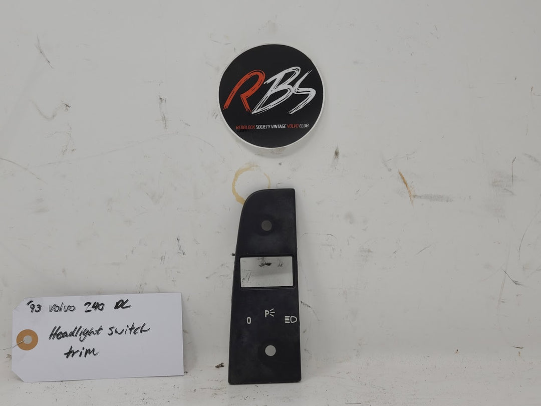 Volvo 1993 240 DL Headlight Switch Trim
