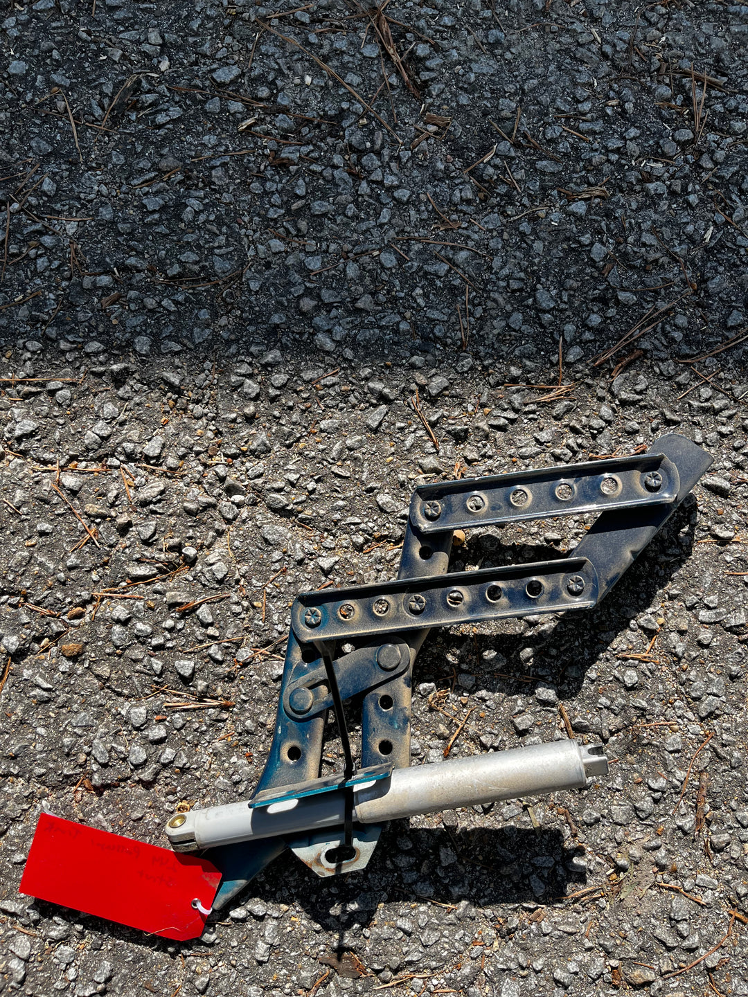 Volvo 240 Passenger Trunk Strut Used