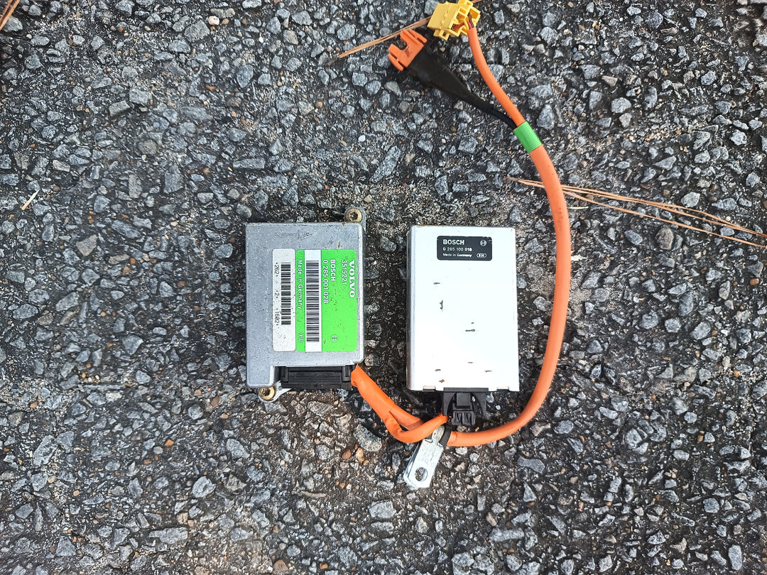 Volvo 240 SRS Airbag Sensor Control Module Bosch 0 285 001 028 Used
