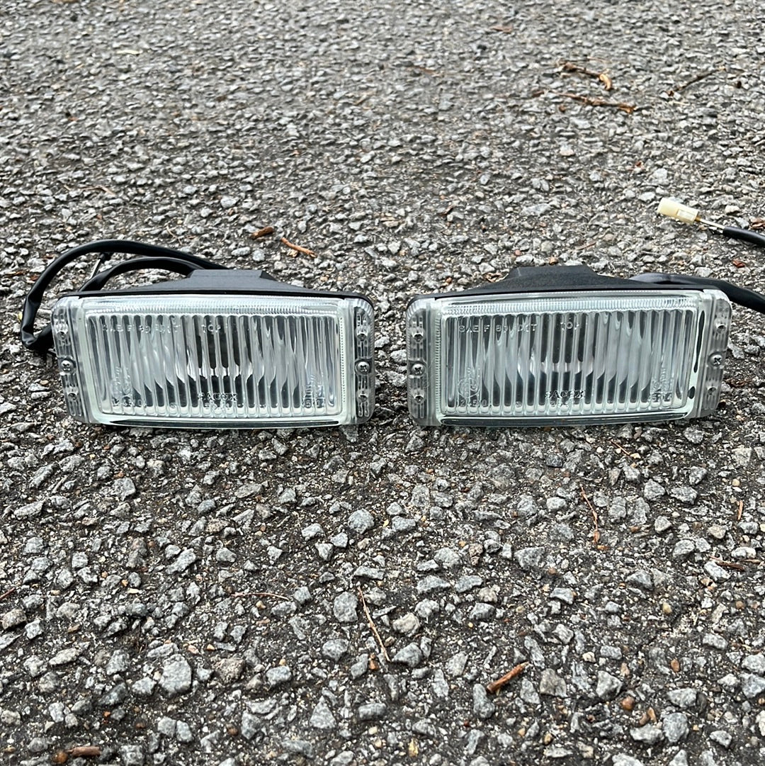 Volvo 740 SE Fog Light kit NOS Used