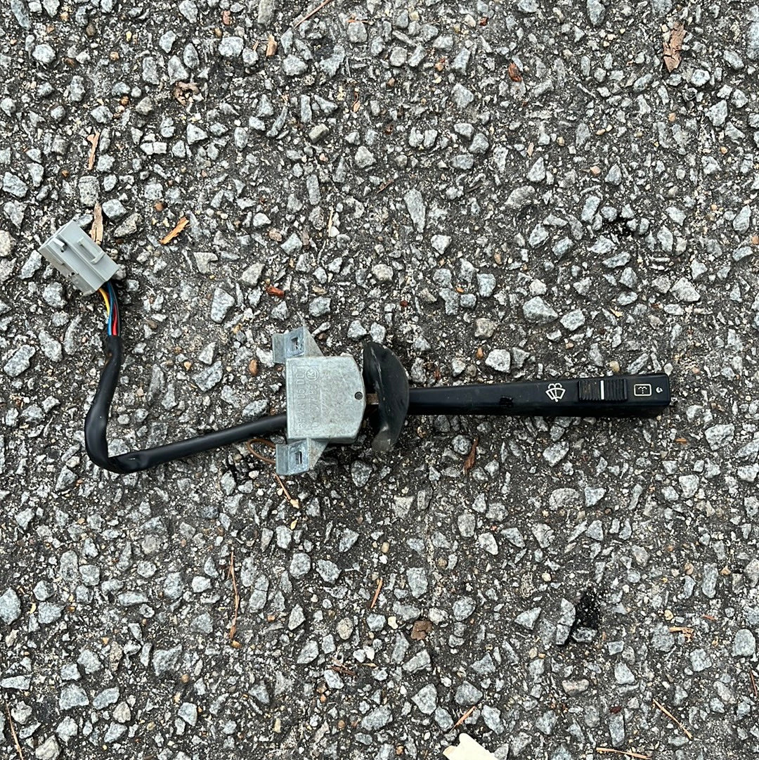 Volvo 240 Wiper Stalk Wagon Used