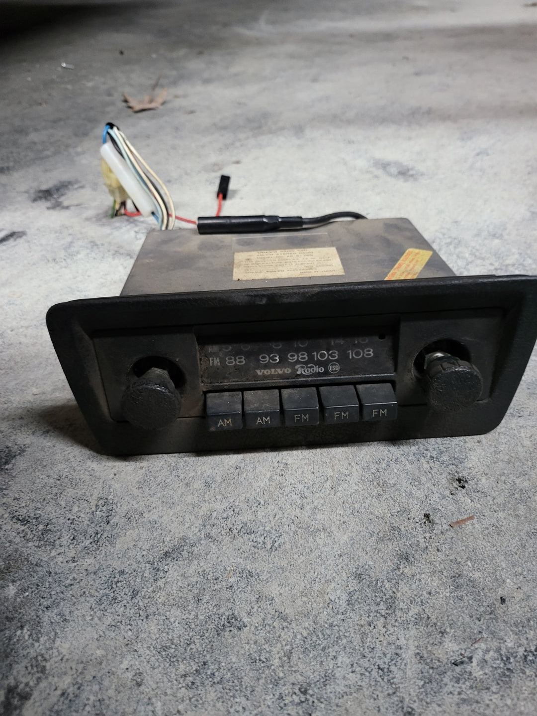 Volvo 240 Radio Used