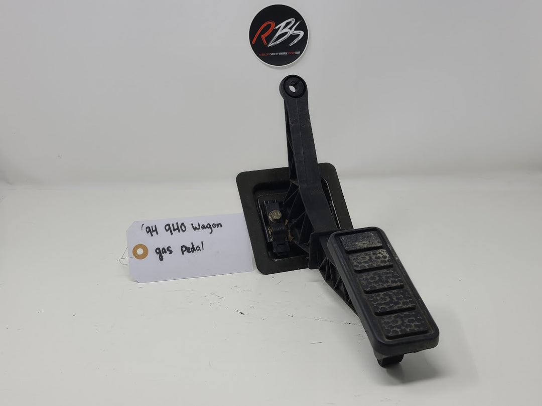 Volvo 1994 940 Wagon Gas Pedal