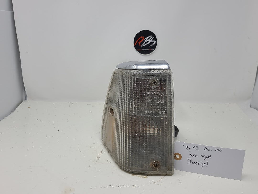 Volvo 1986-1993 240 Turn Signal (Passenger)