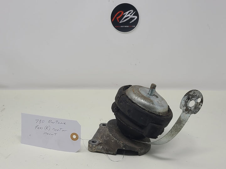 Volvo 780 Bertone Passenger (R) Motor Mount