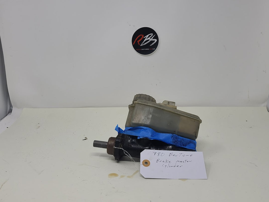 Volvo 740 760 780 Brake Master Cylinder