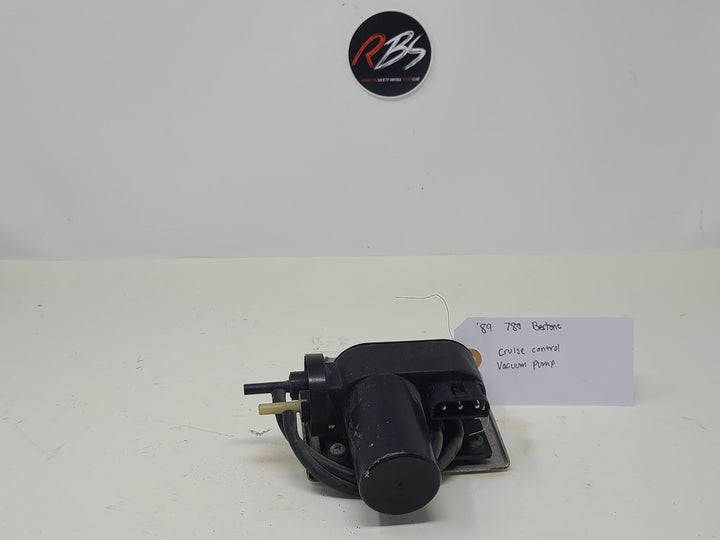 Volvo 780 Bertone Cruise Control Vacuum Pump