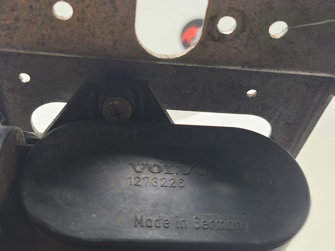 Volvo 780 Bertone Cruise Control Vacuum Pump