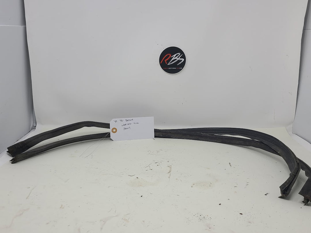 Volvo 780 Bertone Wheel Arch Trim (Front)