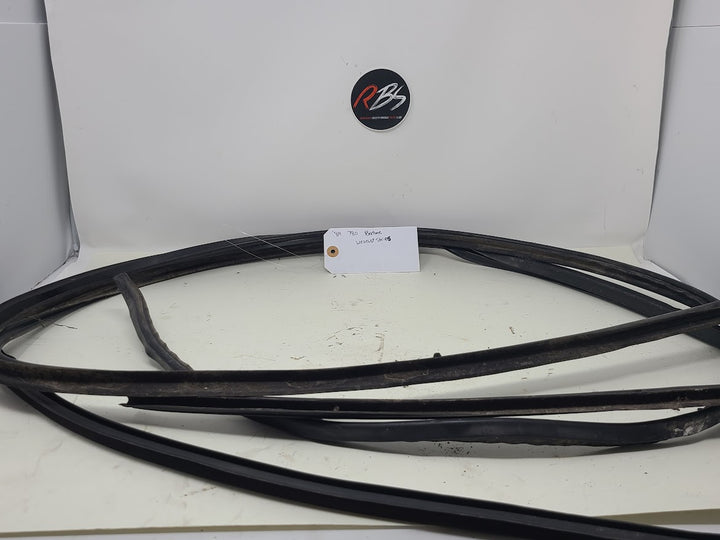 Volvo 780 Bertone Door Weather Strips