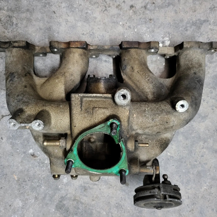 Volvo LH Intake + Fuel Rail Used