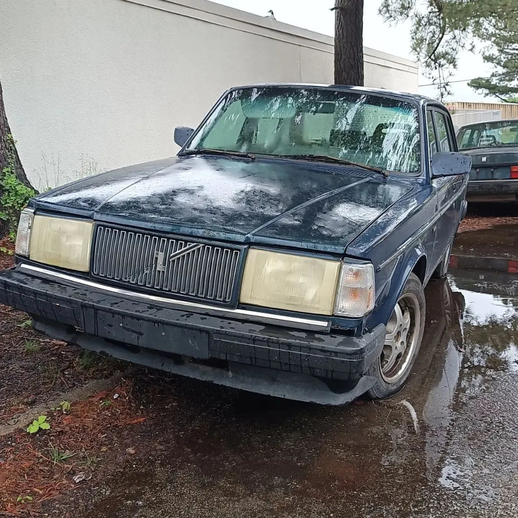 1990 Volvo 244 - PART OUT