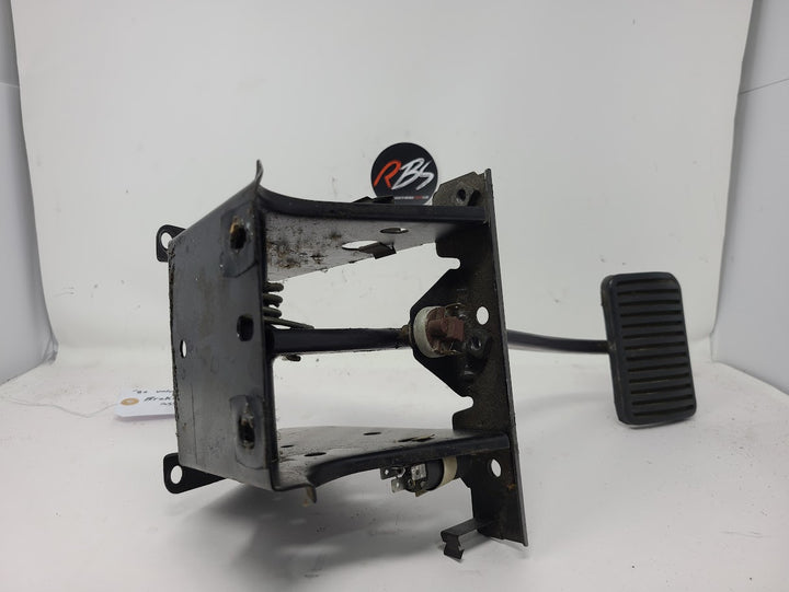 Volvo 1986 240 Wagon Brake Pedal Assembly