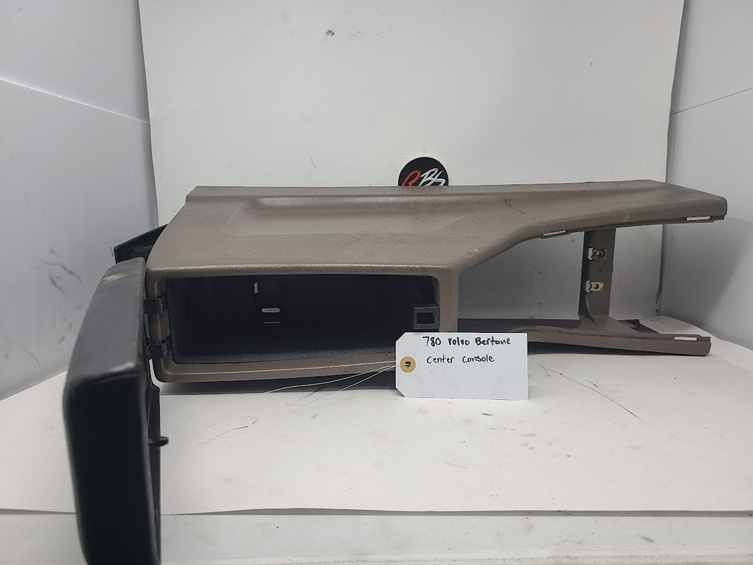 Volvo 780 Center Console Beige #1