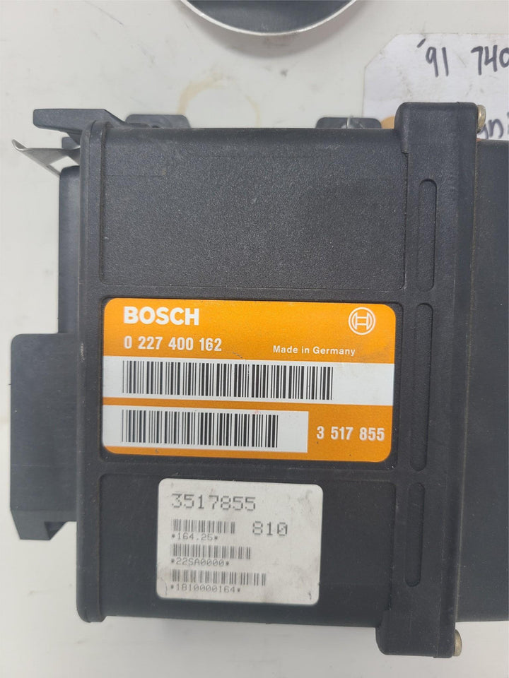 BOSCH Ignition Control Module ECU For 90-92 VOLVO 740 940 2.3L 0 227 400 162