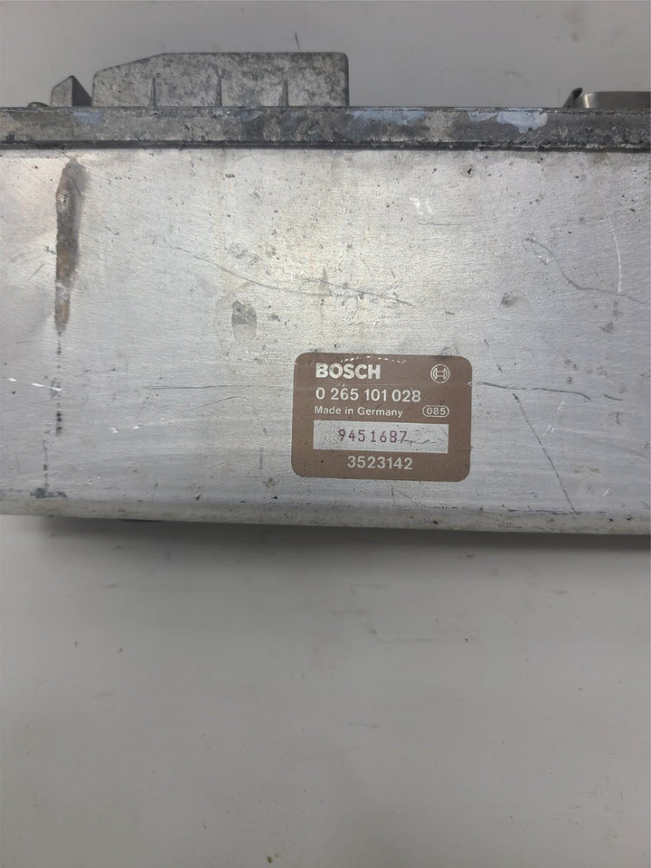 BOSCH ABS Control Module ECU For 90 VOLVO 780 2.3L Anti Lock Brake 0 265 101 028