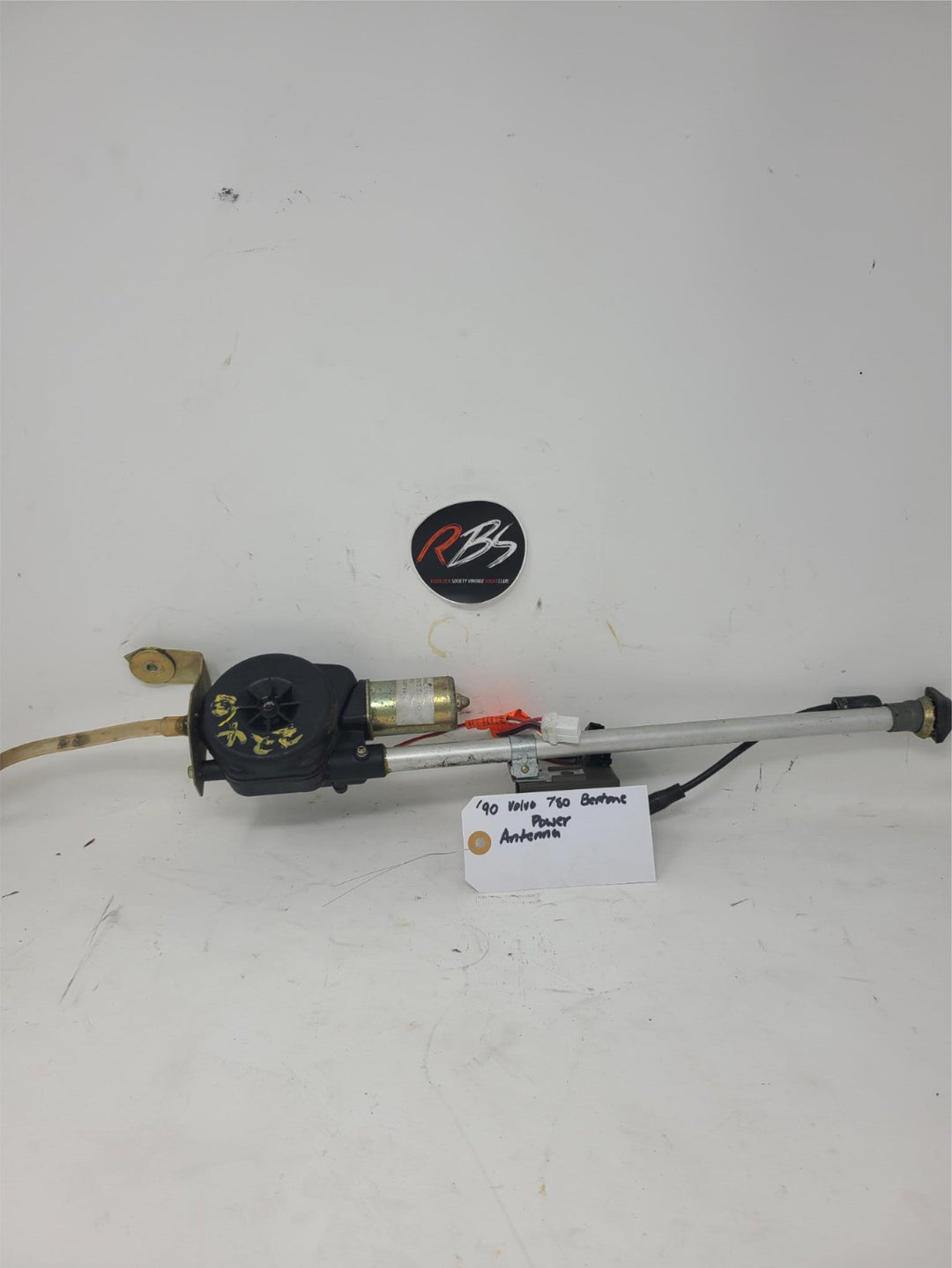 Volvo 780 Bertone Power Antenna Motor Assembly 1990 OEM Automatic Radio Mast
