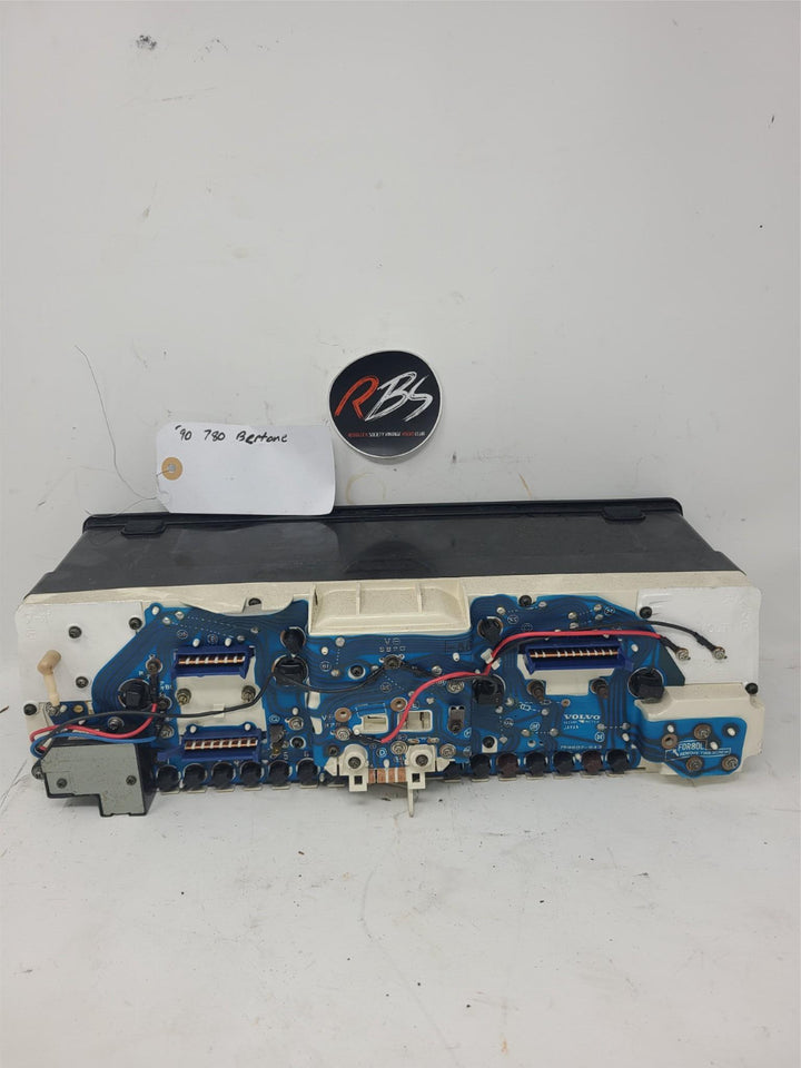 Volvo 780 Bertone Gauge Cluster Instrument Panel OEM 1990 Speedometer