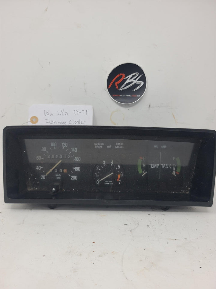 Volvo 240 Instrument Cluster 1975–1979 OEM Gauge Panel Speedometer