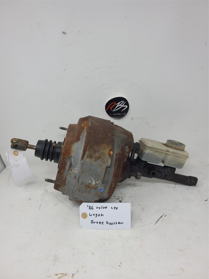 Volvo 240 Wagon Brake Booster w/ Master Cylinder 1986 OEM Factory Original