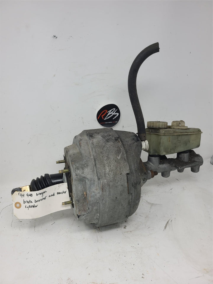 Volvo 940 Wagon Brake Booster w/ Master Cylinder 1994 OEM Genuine Part