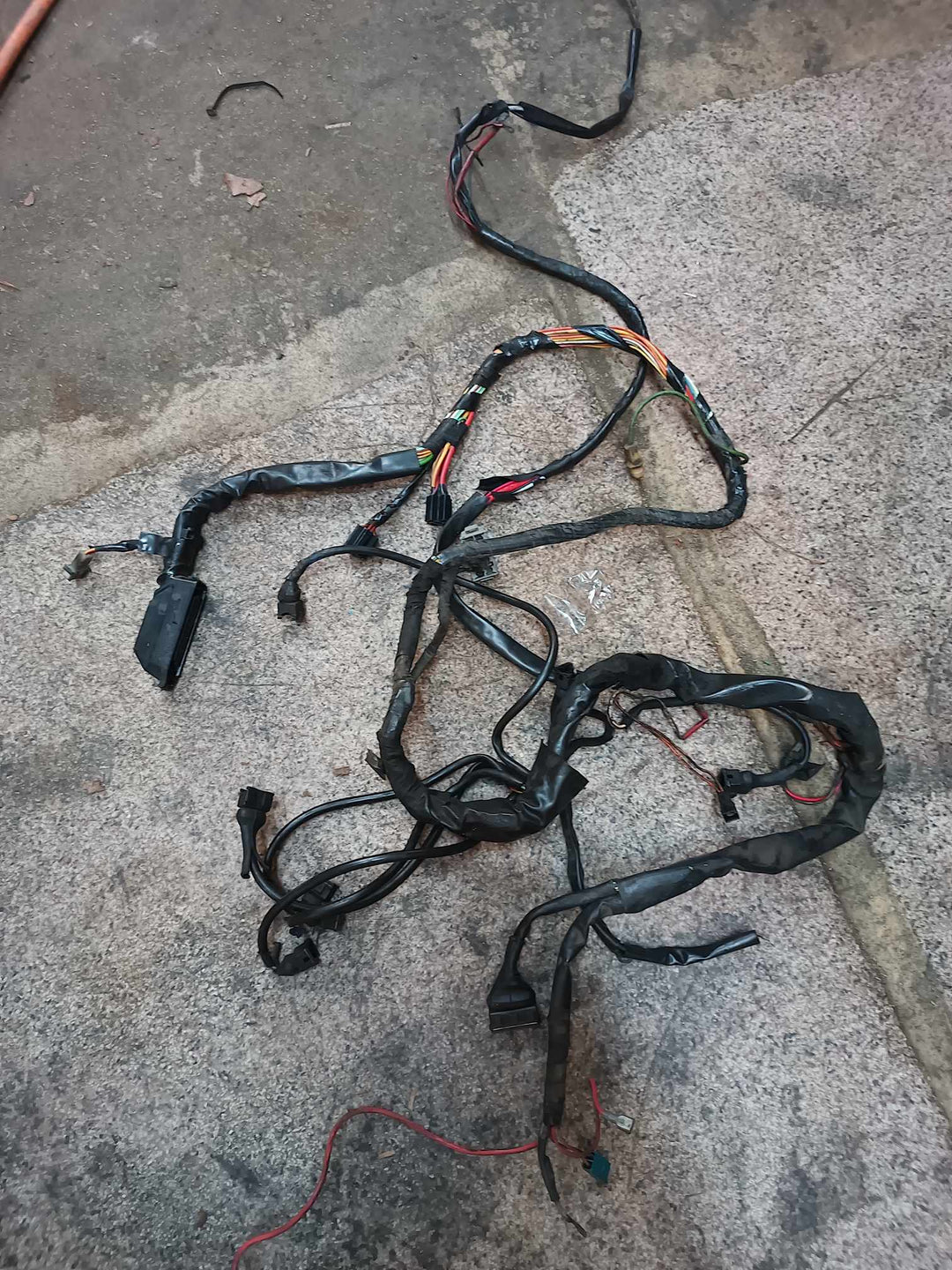 Volvo 240 LH 2.2 Harness Used